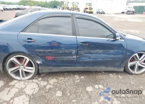 2004 Toyota Camry Se V6 z USA, uszkodzony, nr VIN 4T1BA32K94U504501